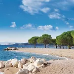 Apartament Two Bedroom With Terrace And Sea View
