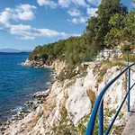 Two Bedroom With Terrace And Sea View * Crikvenica