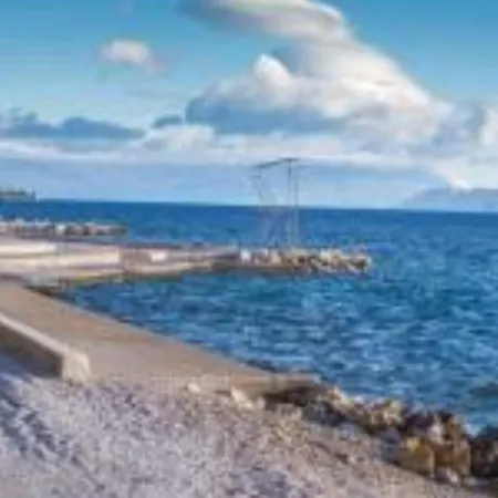 Two Bedroom With Terrace And Sea View Appartement