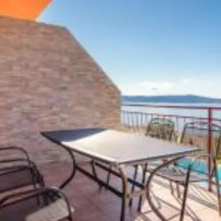 Appartement Two Bedroom With Terrace And Sea View *