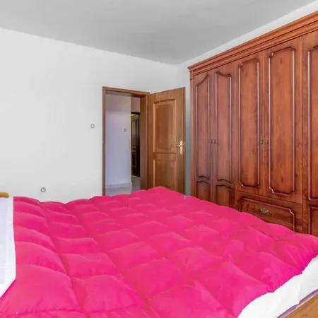 Two Bedroom With Terrace And Sea View Crikvenica
