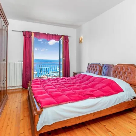 Appartement Two Bedroom With Terrace And Sea View *