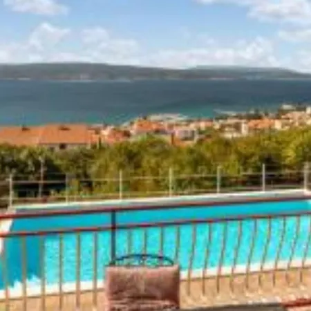 Two Bedroom With Terrace And Sea View Crikvenica