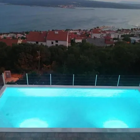 Two Bedroom With Terrace And Sea View * Crikvenica