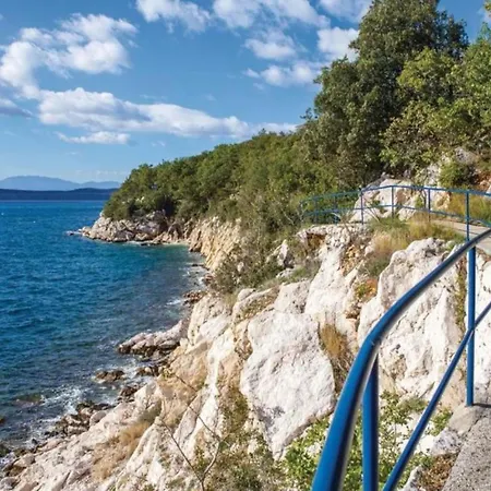 Two Bedroom With Terrace And Sea View * Crikvenica