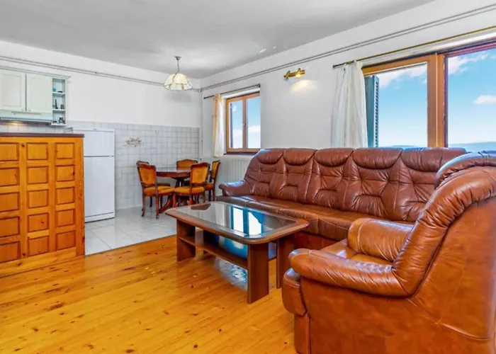 Two Bedroom With Terrace And Sea View Lägenhet *