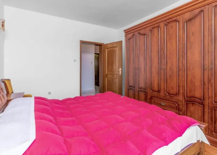 Two Bedroom With Terrace And Sea View Crikvenica