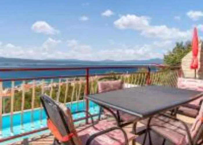 Lägenhet Two Bedroom With Terrace And Sea View
