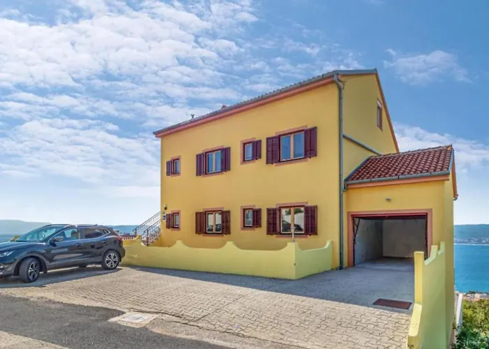 Lägenhet Two Bedroom With Terrace And Sea View *
