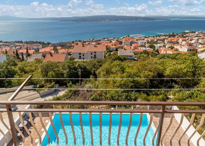 Two Bedroom With Terrace And Sea View Crikvenica