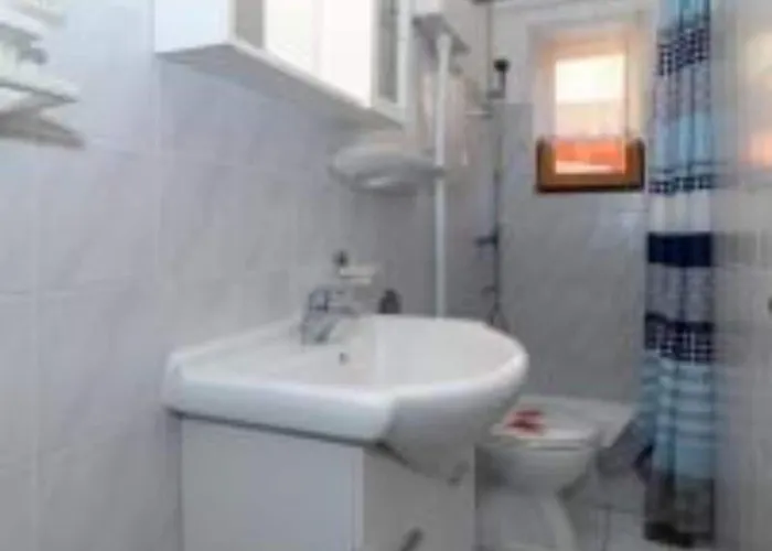 Two Bedroom With Terrace And Sea View Crikvenica